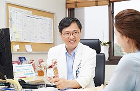 Центр лечения колоректального рака университетской клиники Аджу (Корея)  получил высшую категорию!